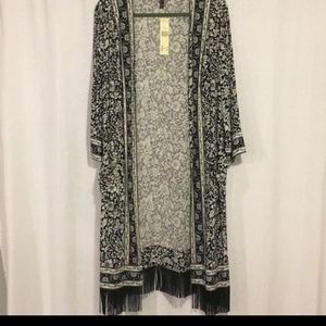 NWOT Long Tall Sally Floral Border Fringe Throw On